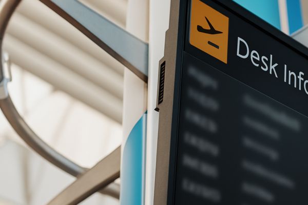 Meaningful alt text for an image that is not purely decorative