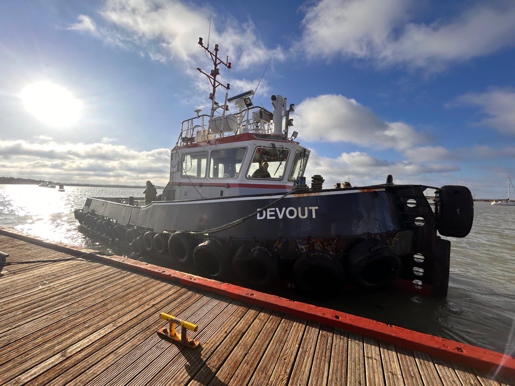 Devout tug boat